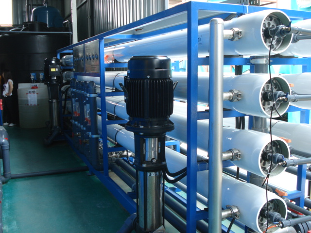 不锈钢多极增压泵在RO系统工艺上应用